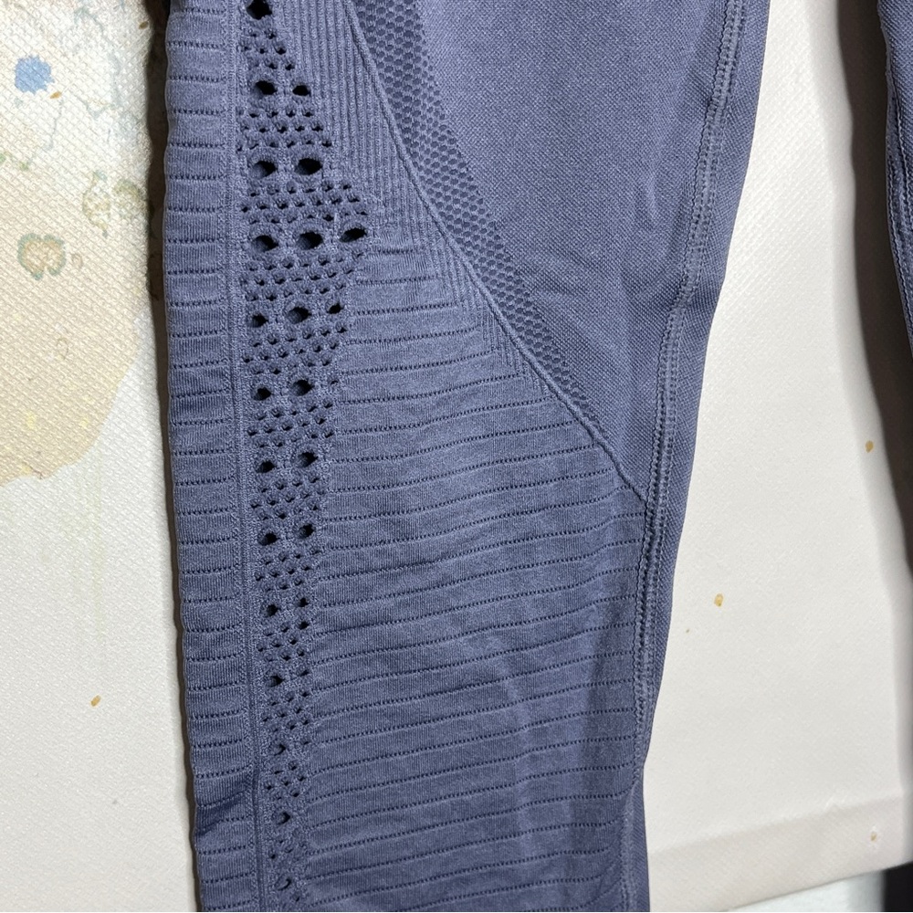 Gymshark Leggings Size XS High Waisted Energy Seamless Holes Cutouts Purple - Picture 4 of 9